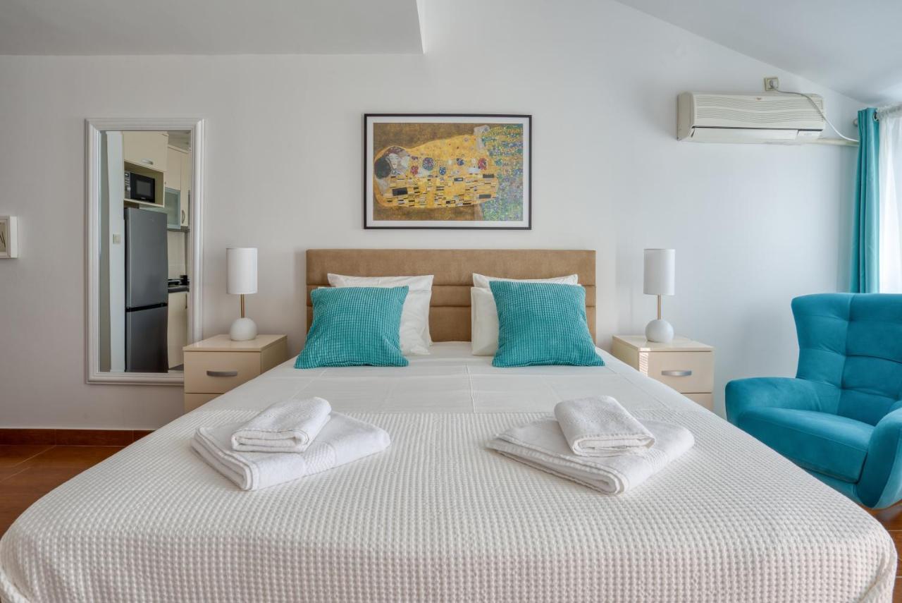 Apartment Elegant โกตอร์ ภายนอก รูปภาพ