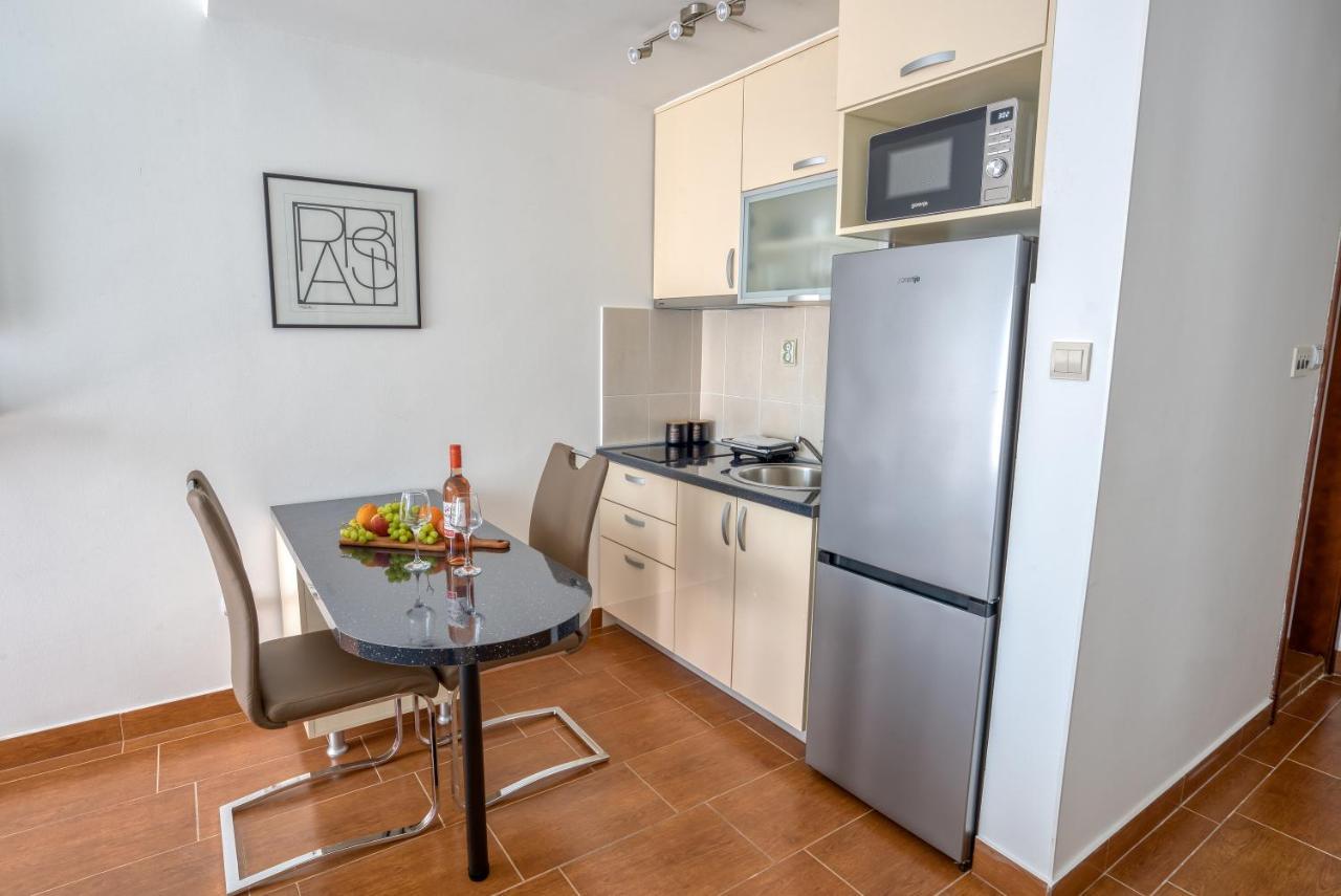 Apartment Elegant โกตอร์ ภายนอก รูปภาพ