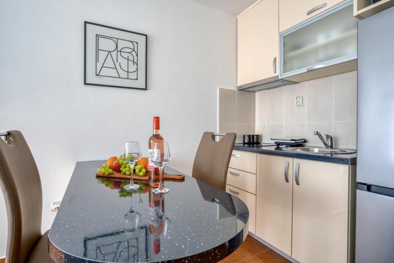Apartment Elegant โกตอร์ ภายนอก รูปภาพ